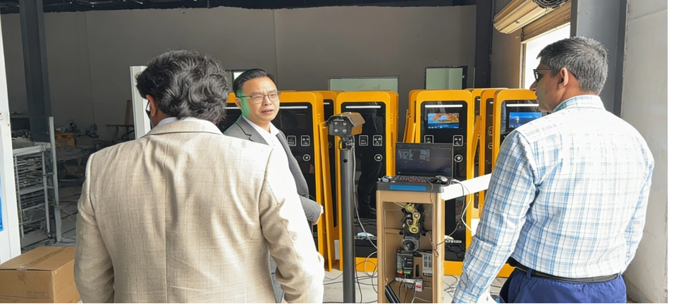 Livraison du projet à l'étranger du système de stationnement intelligent ANPR achevé avec succès